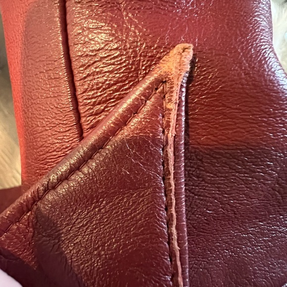 Vintage Golét 1970’s Red leather coat trimmed with a silver fox collar 8/10 Med - Picture 6 of 16